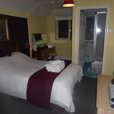 Kings Arms Hotel เพนริน ภายนอก รูปภาพ